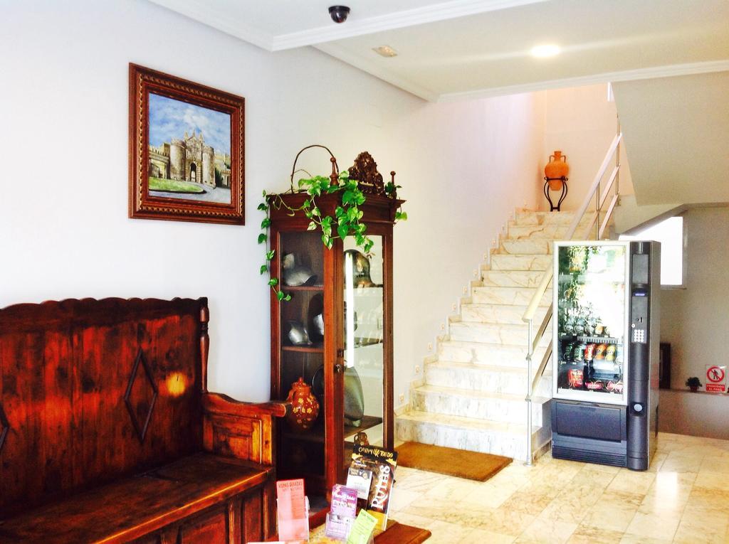 Hotel Godofredo โตเลโด ภายนอก รูปภาพ