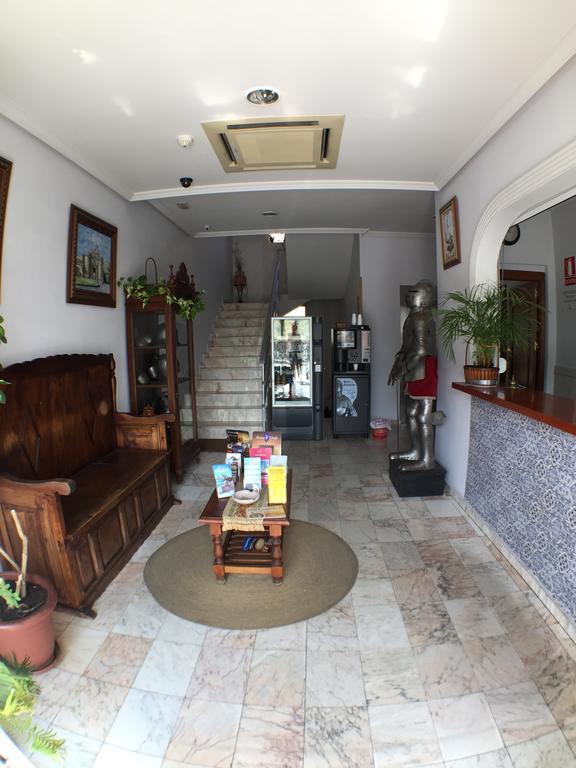 Hotel Godofredo โตเลโด ภายนอก รูปภาพ